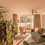 Dom wakacyjny Authentieke Vakantiewoning Op 200 M Het
