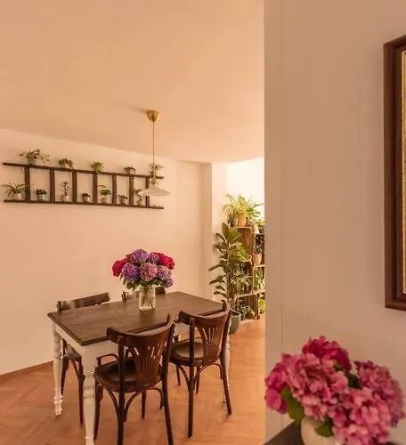 Holiday home Authentieke Vakantiewoning Op 200 M Het De Panne